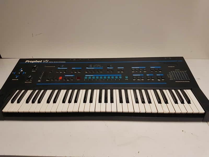 Sequential Circuits Prophet VS image 1
