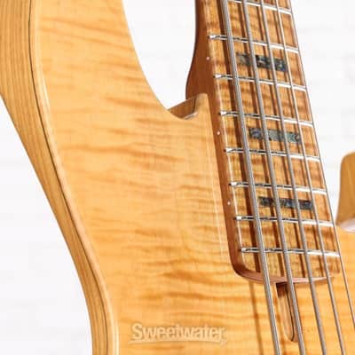 Sire Marcus Miller V10dx 5-string Bass Guitar - Natural (MMV105DXNd1) image 6