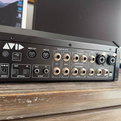 Avid MBox Studio 21x22 Interface PLUS PRO TOOLS STD PERP LICENSE image 8