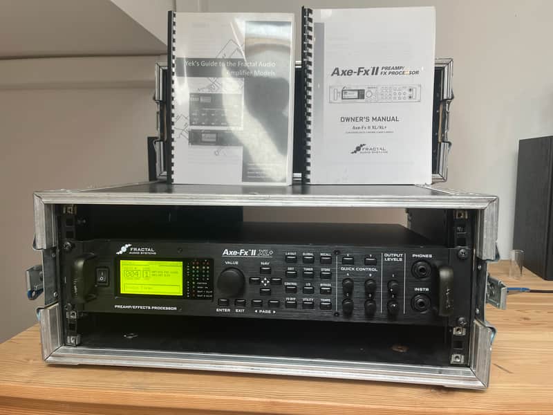 Fractal Audio Axe-FX II XL+ 2015 - 2018 - Black image 1