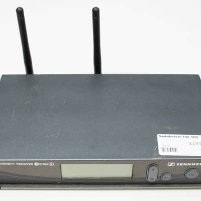 Sennheiser EM300 G2 B - True Diversity Receiver & SK100 G2 B - Body Pack Transmitter with Mic - 623-662 MHz - Black **used** image 2