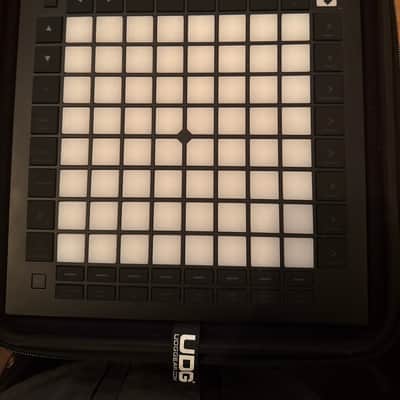 Novation Launchpad Pro MKIII Pad Controller 2020 - Present - Black