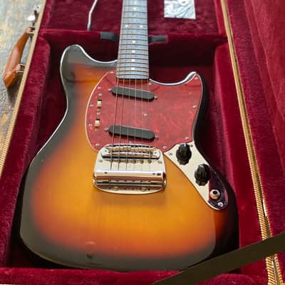 Fender 1969 Reissue Mustang Three Tone Sunburst MIJ Japan 2002 w/ Hardcase image 2