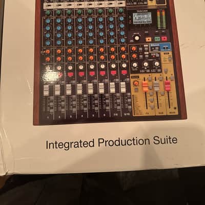 TASCAM Model 12 美品 TASCAM Model 12 Mixer, USB Audio Interface and Recorder | zZounds
