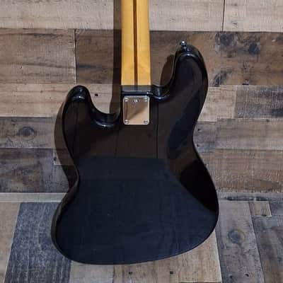 2000 Fender Standard Jazz Bass with Hardshell Case image 7