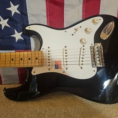 Fender Eric Clapton Artist Series Stratocaster with Vintage Noiseless Pickups 2001 - Present - Black image 2