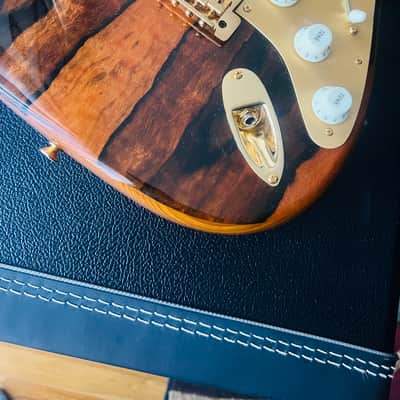 Mint Fender Custom Shop Artisan Pale Moon Ebony Strat Roasted AAA Birdseye Neck Ebony Board image 7