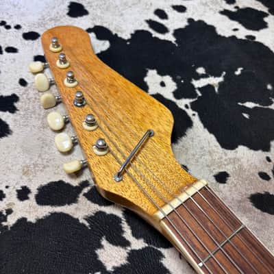 Teisco Single Pickup Guitar 1960's -Bobkat - Sunburst - Metal Pickguard image 5