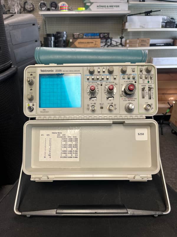 Tektronix 2335 100 MHz Oscilloscope (No Probes) image 1