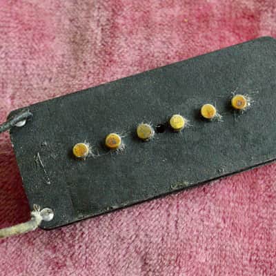 Vintage 1959 Fender PRE-CBS Jazzmaster Black Bobbin Pickup North Facing Magnet image 8