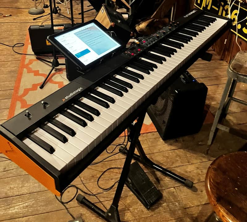 Studiologic Numa Compact 2 88-Note Semi-Weighted Stage Piano
