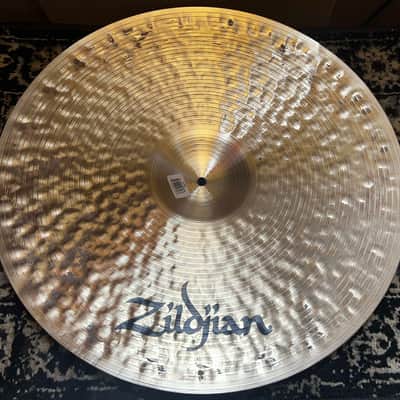 (MINT) Zildjian 22" K Series Dark Medium Ride Cymbal - Traditional image 3