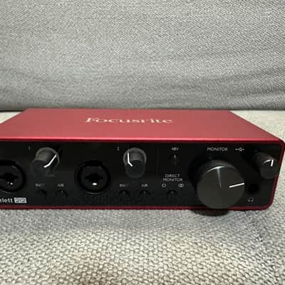 Focusrite Scarlett 2i2 3rd Gen USB Audio Interface 2019 - Present - Red / Black image 2