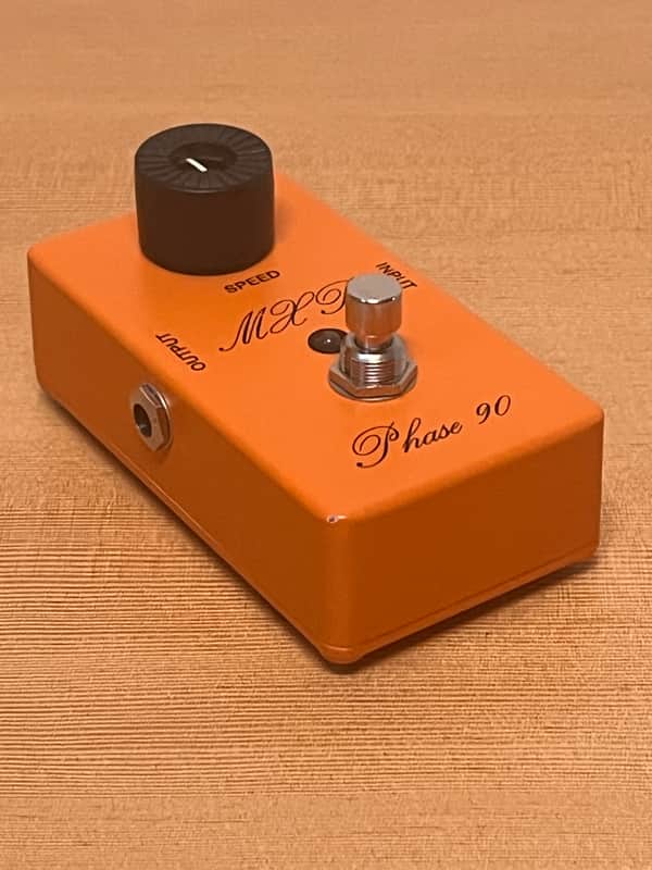 MXR CSP101SL Script Phase 90 LED