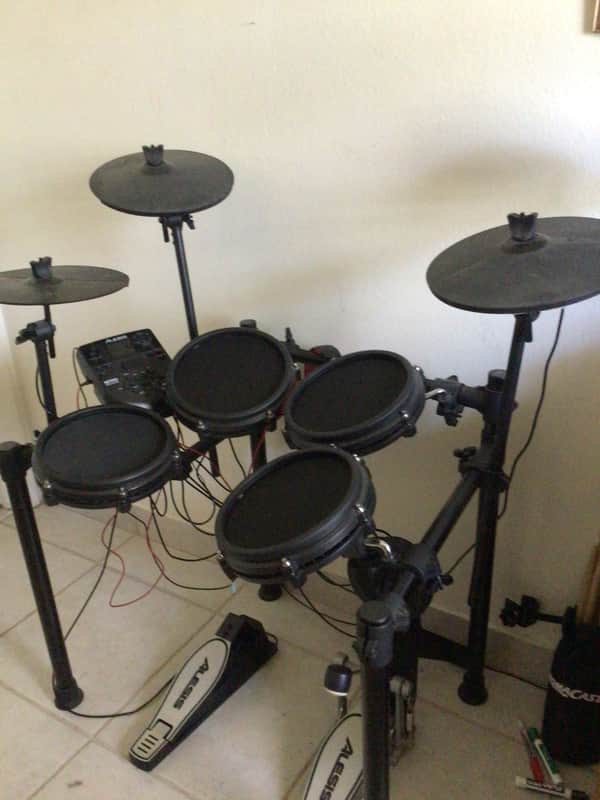 Alesis Nitro Mesh Kit Electronic Drum Set 2010s - Black image 1