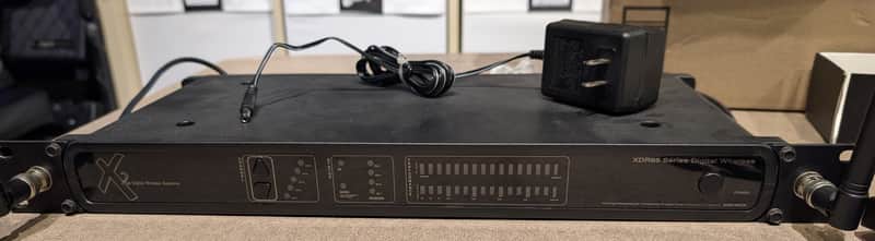 Line 6 X2 XDR95 Digital
Wireless Instrument System image 1