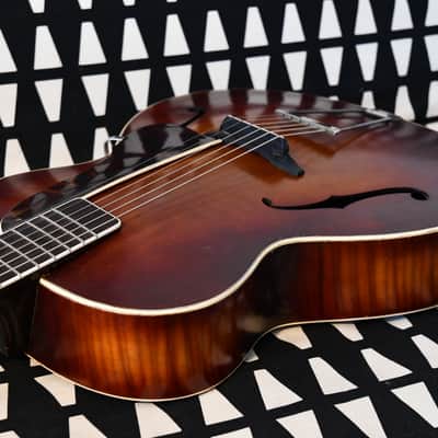 ✴️ Video Incl. – Restored 16'' Pre-War Schönbach German/Czech Archtop, 1930s – Perfect Playability, Great Condition and Sound image 9