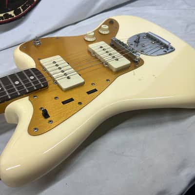Squier J Mascis Jazzmaster Electric Guitar - Vintage White image 20