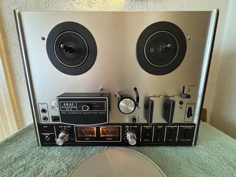 Akai 4000DS MK II 1975 - Silver image 1