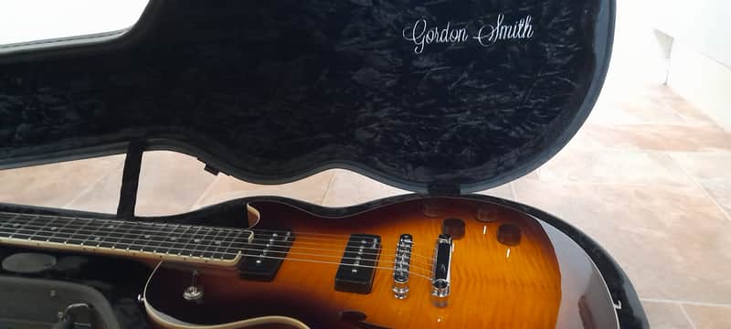 Gordon Smith Graduate Custon Build - Natual with a Flame cap