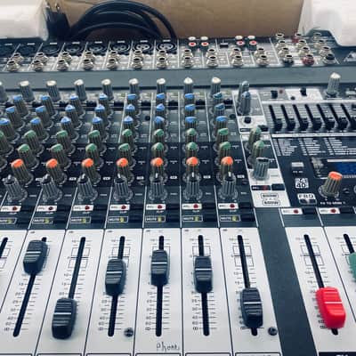 Behringer Europower PMP3000 1200-Watt 16-Channel Powered Mixer with Multi-Effects Processor image 2