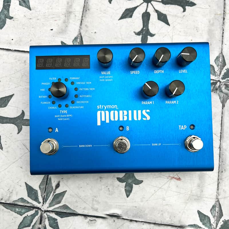 Strymon Mobius