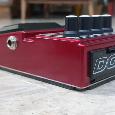 DOD Vibrothang FX22 [NOS - New Old Stock, Complete with Box & Manual] 1st edition 1990 - Metallic Candy Red image 20