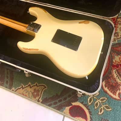 Vintage 1979 Fender 25th Anniversary Stratocaster in Original and Rare Pearl White Finish - All Original With a 4 Bolt Maple Neck and the Original Fender Embossed Logo Case image 7