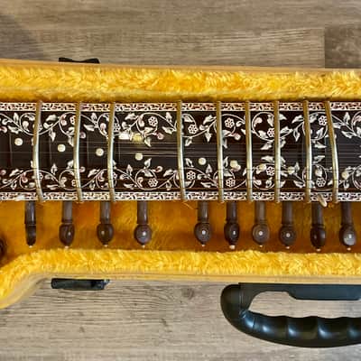Shahidali-Miraj Professional Handmade Sitar w/ Hardshell Case image 3
