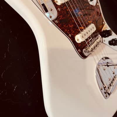 Squier Vintage Modified Jaguar Olympic White image 3