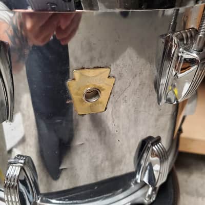 Ludwig 10x14 Monroe Badge Chrome over Maple Snare Drum Early 90's - Chrome image 2