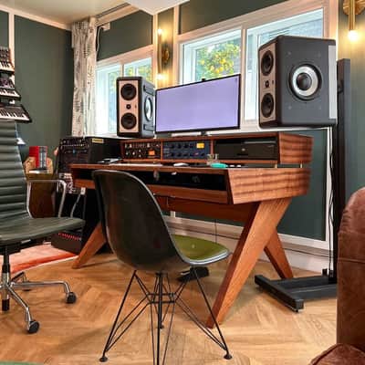 Zed Music Studio Desk image 1