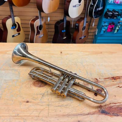 Olds Ambassador Bb Trumpet w/Case image 3