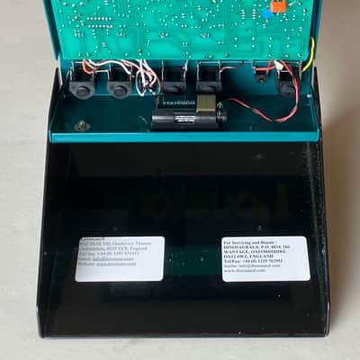 Lovetone Wobulator Tremolo/Vibrato/Panner pedal image 5