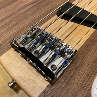 Rickenbacker  4003SW/5 5-String Bass Walnut image 10