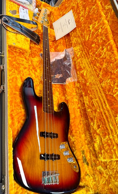 Fender Jaco Pastorius Fretless 4 String Bass, 3 Color Sunburst with Case - Pre Owned image 1