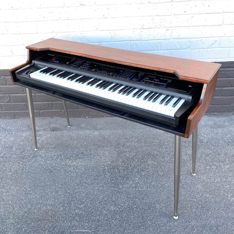 CV Keyboards Wurlitzer 140 Vintage-Style Piano Shell Keyboard Stand-73-Key Natural image 1