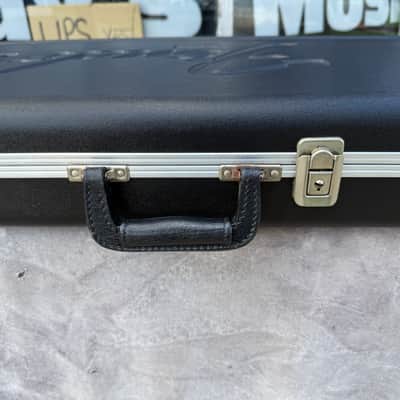 VINTAGE FENDER BASS CASE 1970s-80s - BLACK *near MINT!* image 3
