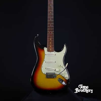 All Original! 1964 Fender Stratocaster Sunburst image 3