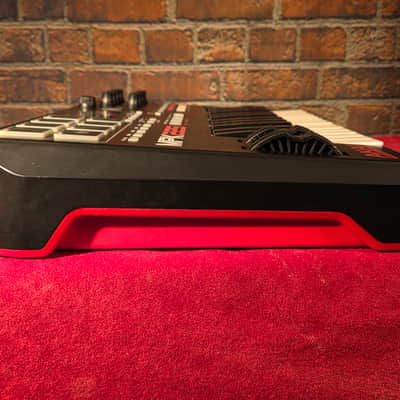 Akai MPK225 MIDI Keyboard Controller w/ USB Cable image 7