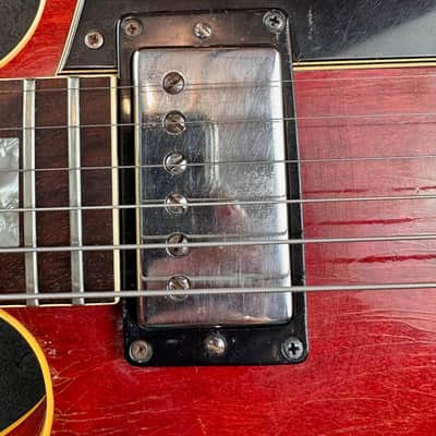 Gibson ES 335 TDC from 1968-69 in cherry red with original case image 19