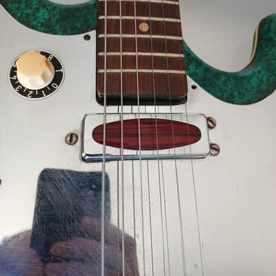 Klira Troubadour rare 1960s model Green celluloid finish image 3