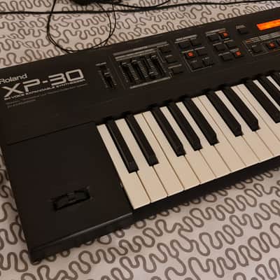 Roland XP-30 61-Key 64-Voice Expandable Synthesizer 1999 - 2004 - Black image 10