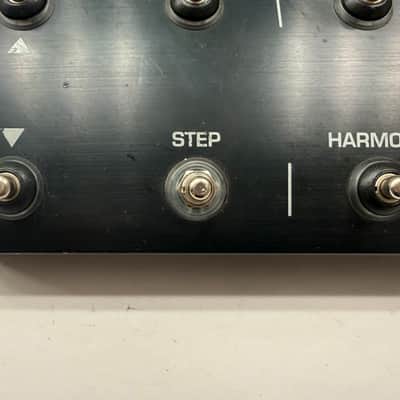 TC Helicon Voice Live 2 Vocal Voicelive Multi Effects Processor Pedal + PSU image 4