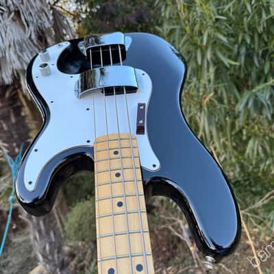 1979 Fender International Series Precision Bass - Cathay Ebony - Maple Fretboard - OHSC image 8