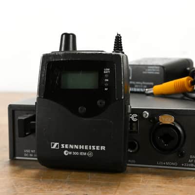 Sennheiser ew 300 IEM G3 Wireless In-Ear Monitoring System - 516-558 MHz CG012K2 image 6