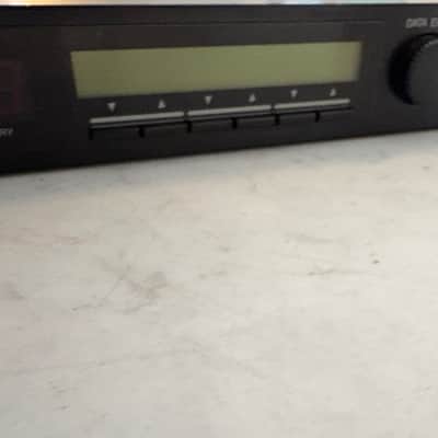 Yamaha SPX990 Professional Multi-Effect Processor 1990s - Black image 4