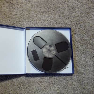 RMG SM911 quarter-inch tape (1/4" x 1200') with empty reel image 2