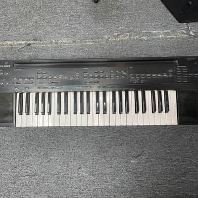 Yamaha PSR-60 Synthesizer  1980s - Black