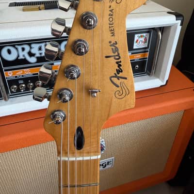 Fender Player Plus Meteora HH 2022 - Present - Silverburst image 5
